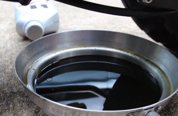 honda ruckus oil draining